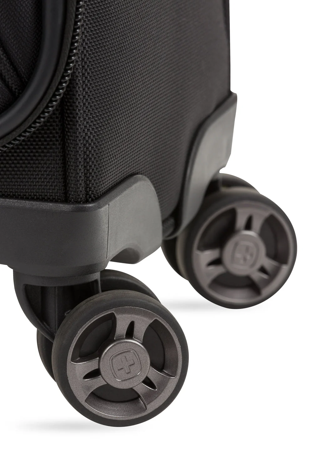 SWISSGEAR 7811 Large Checked Spinner - Image 11