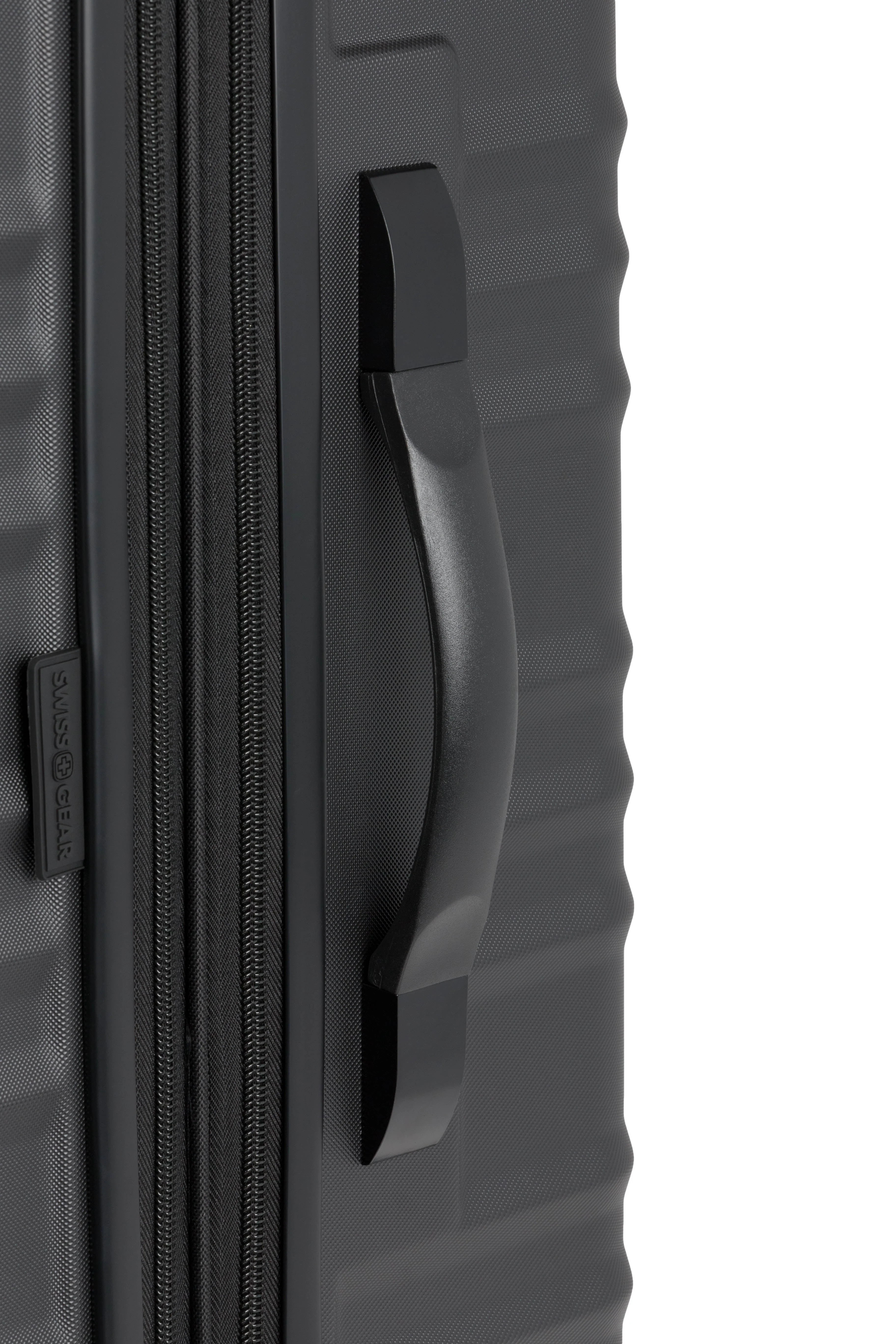 SWISSGEAR Cascade II Large Checked Spinner - Image 10