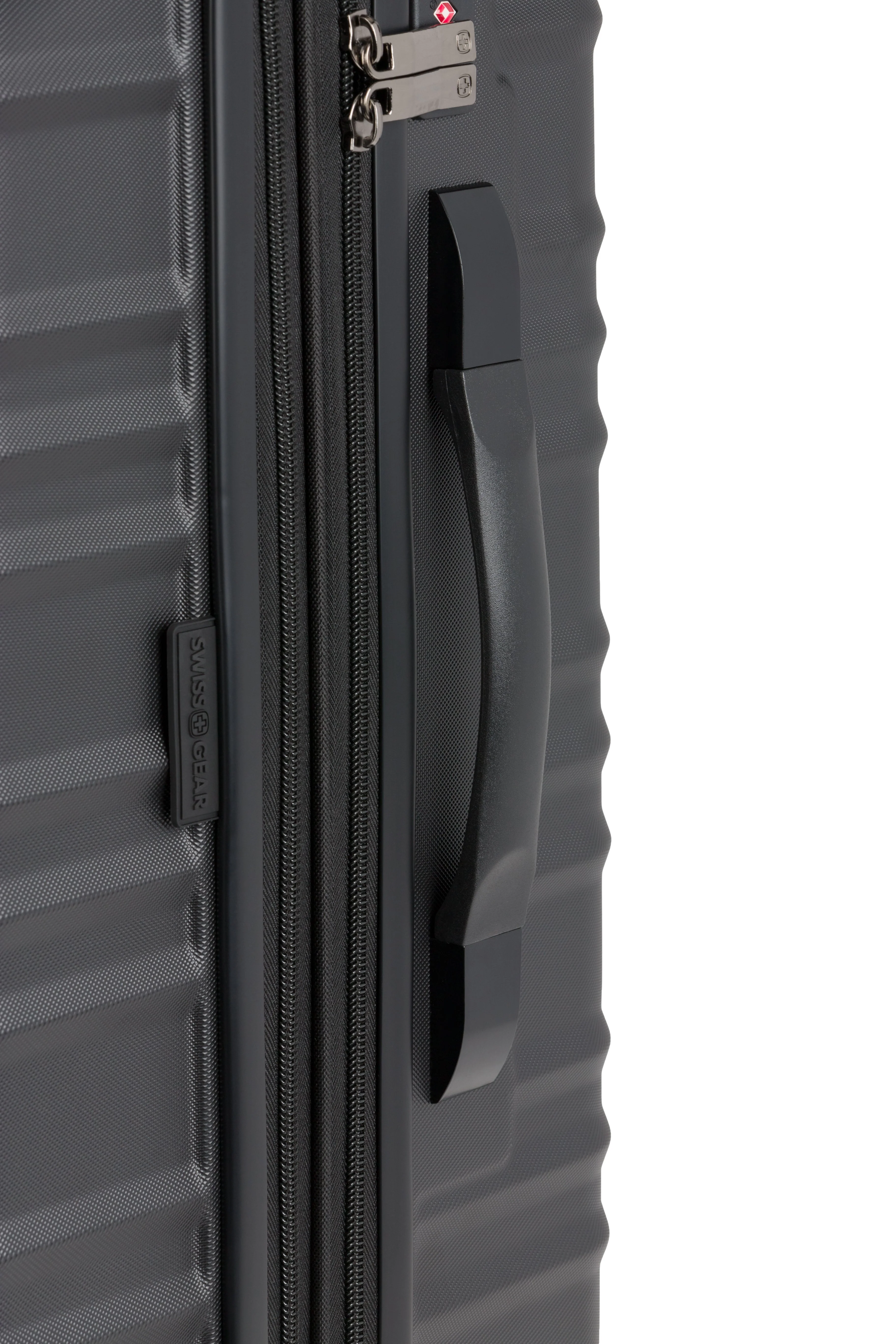 SWISSGEAR Cascade II Medium Checked Spinner - Image 10