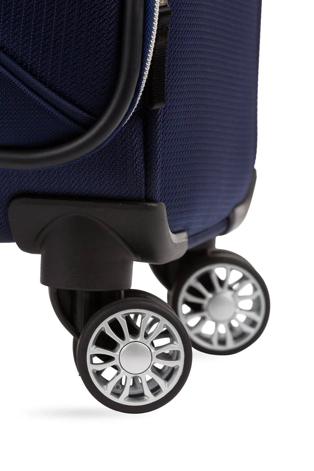 SWISSGEAR Checklite Medium Checked Spinner - Image 14