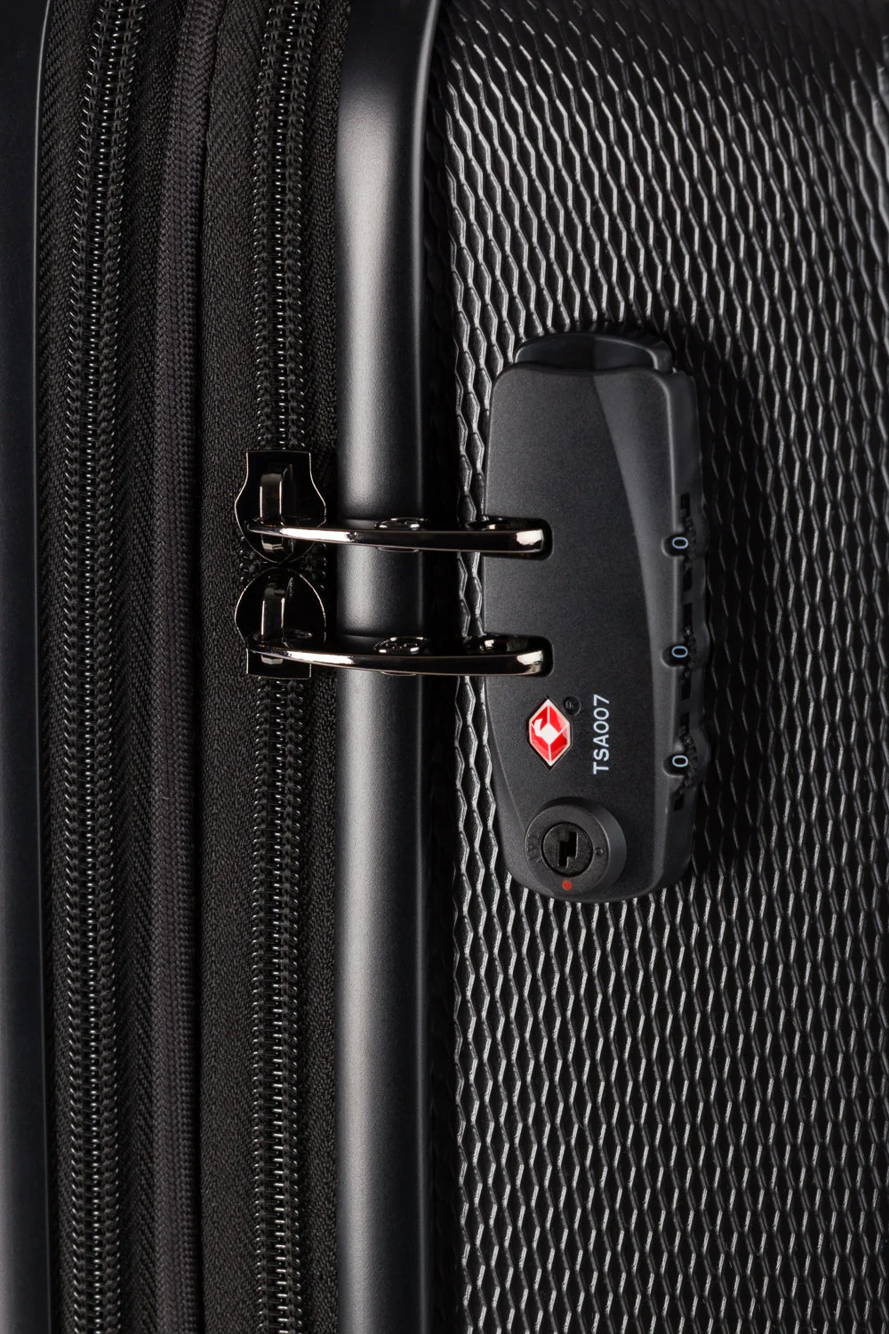 SWISSGEAR Energie Carry-On Spinner - Image 39