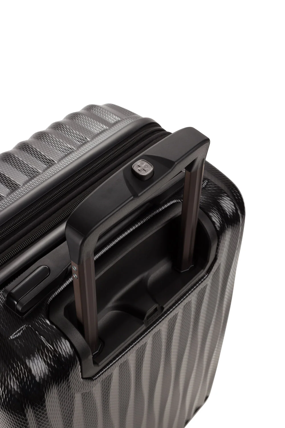 SWISSGEAR Energie Carry-On Spinner - Image 40