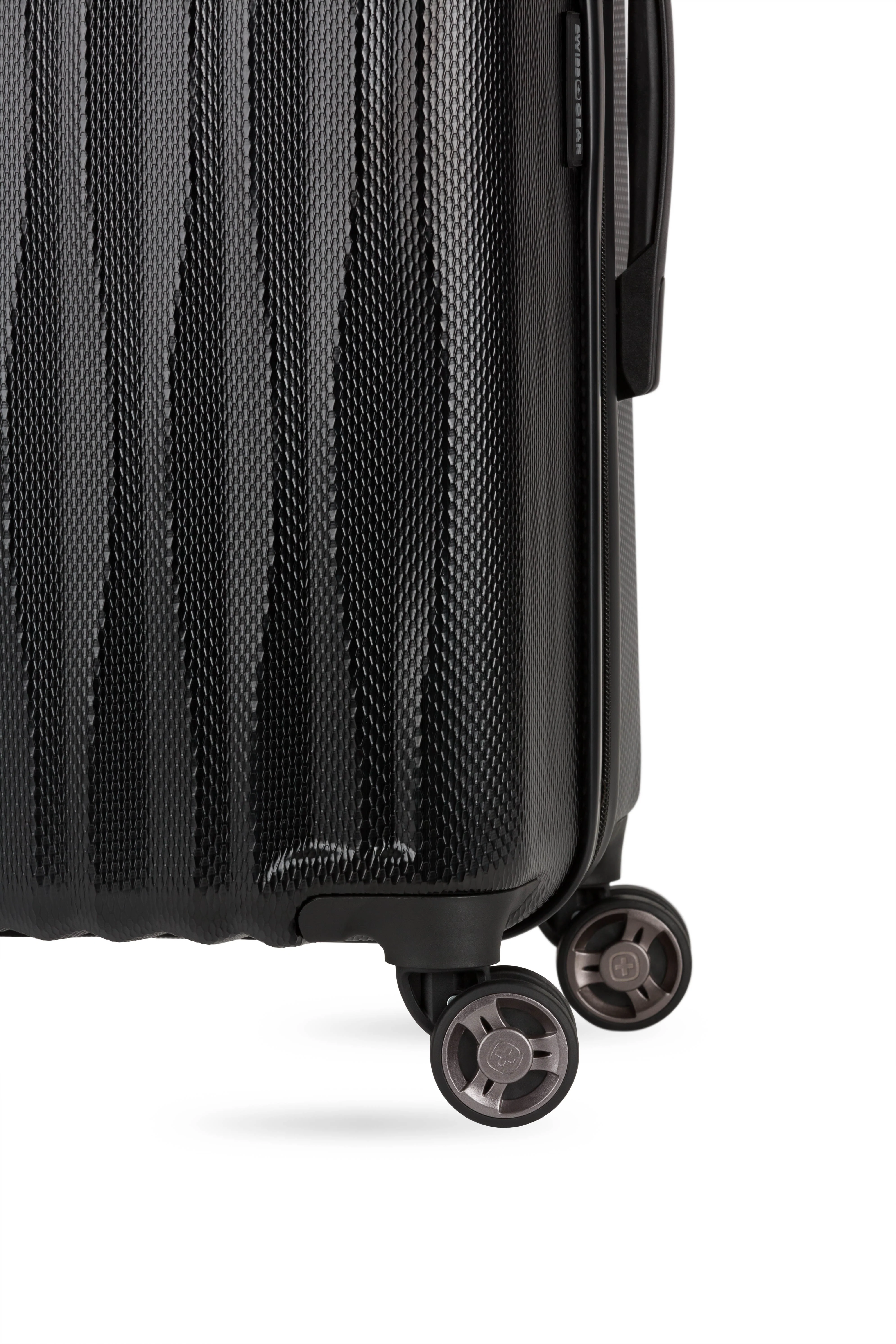 SWISSGEAR Energie Medium Checked Spinner - Image 63