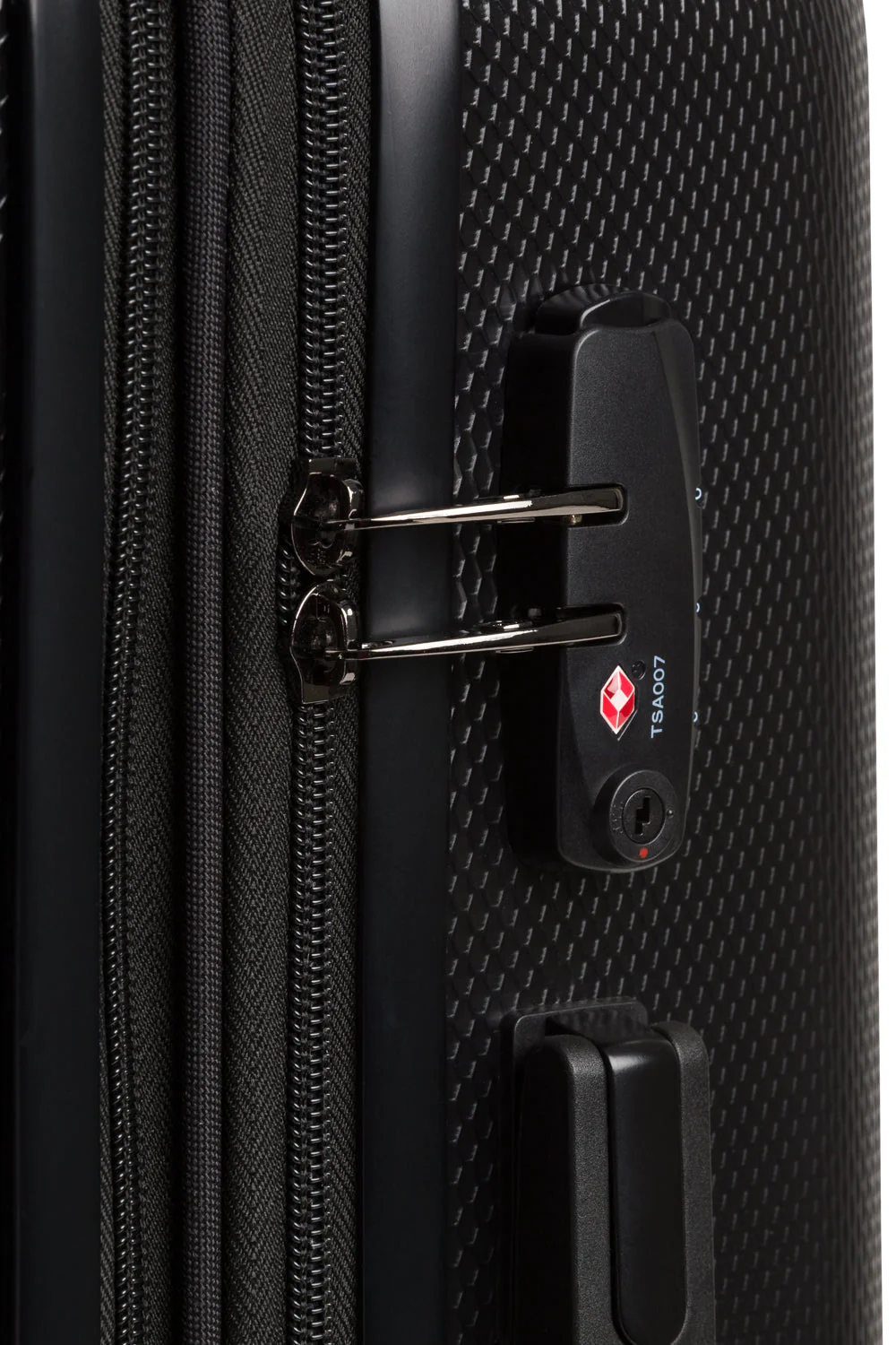 SWISSGEAR Energie Medium Checked Spinner - Image 9