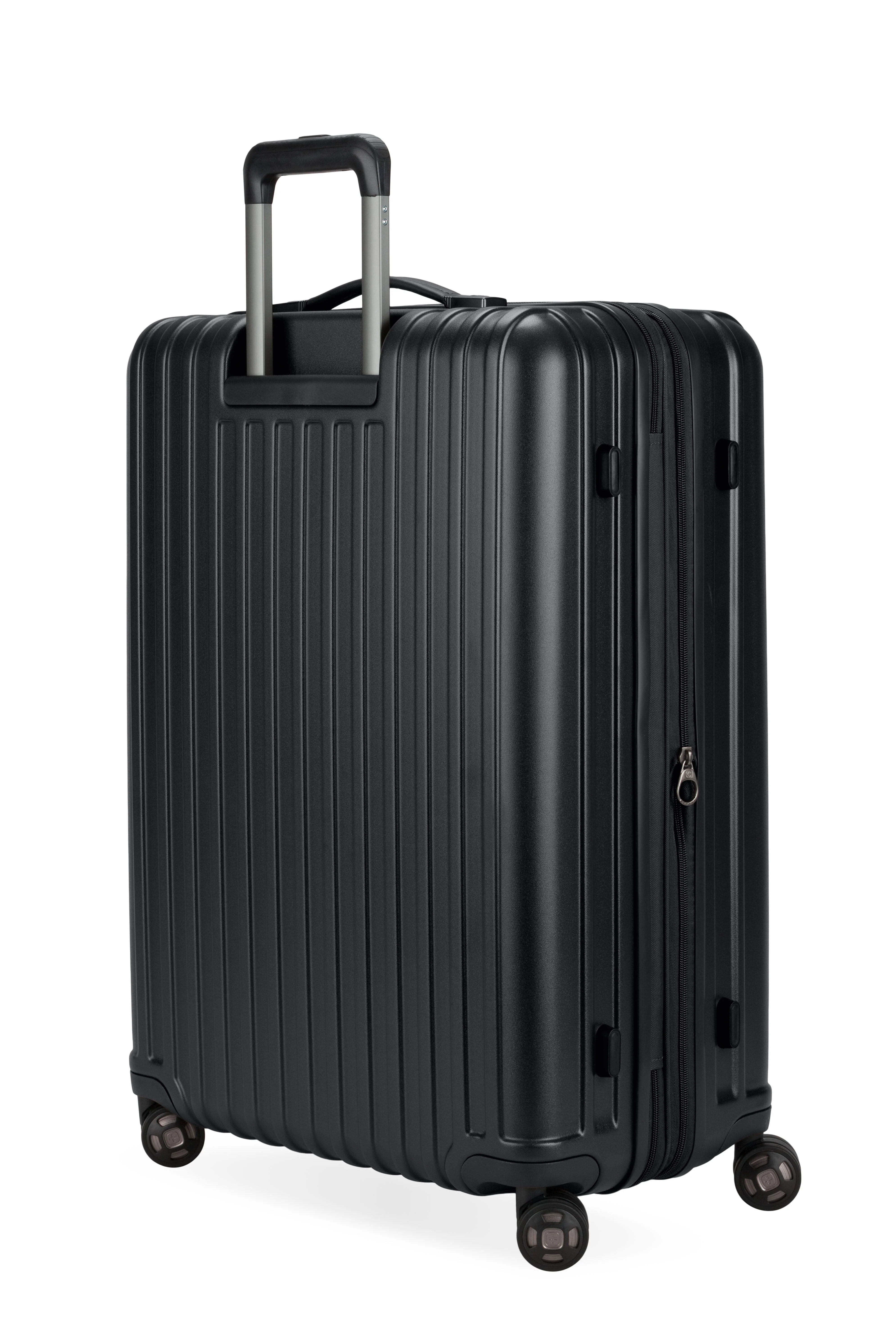 SWISSGEAR Ridge Large Checked Spinner - Image 51