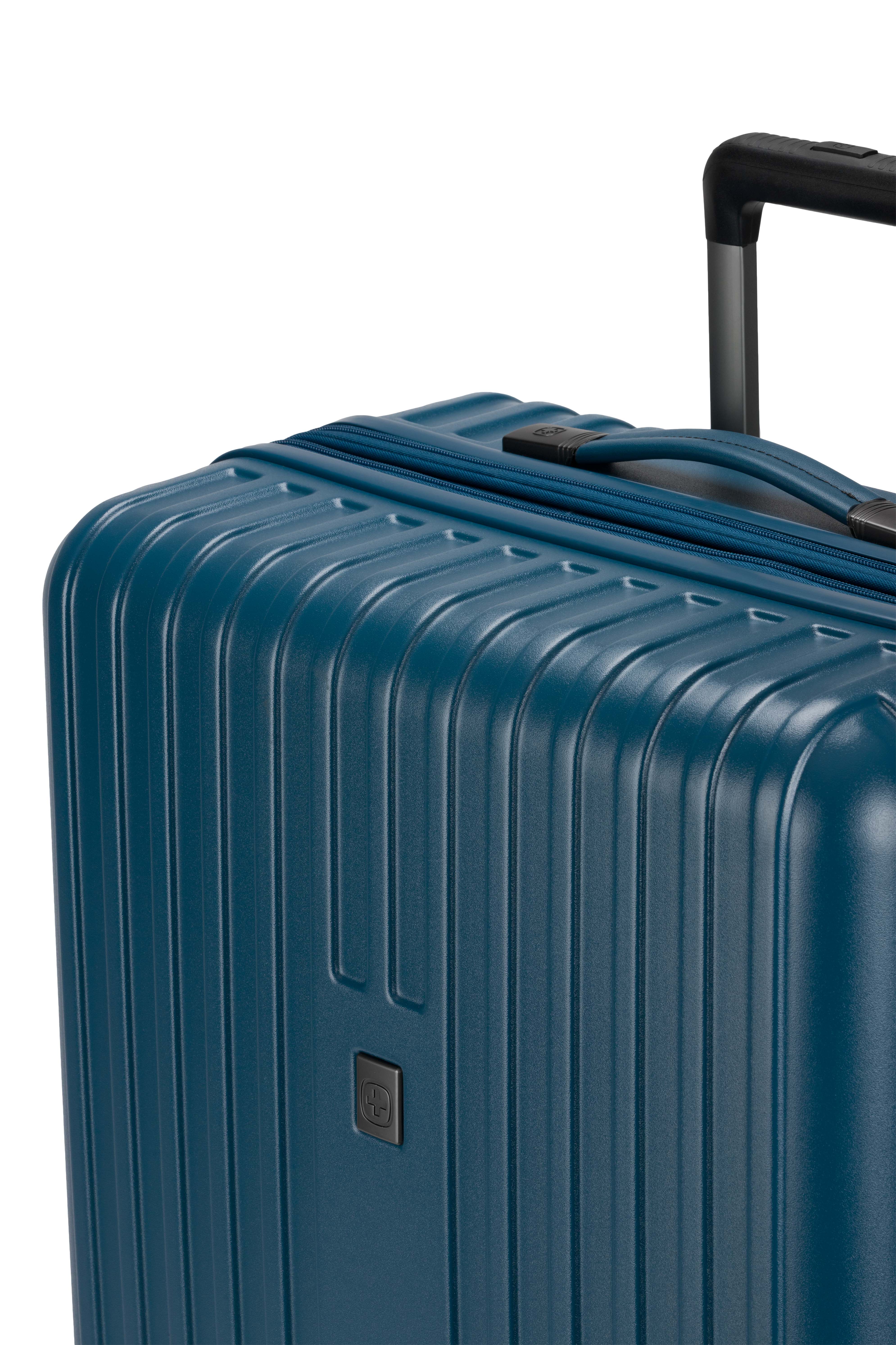 SWISSGEAR Ridge Large Checked Spinner - Image 75
