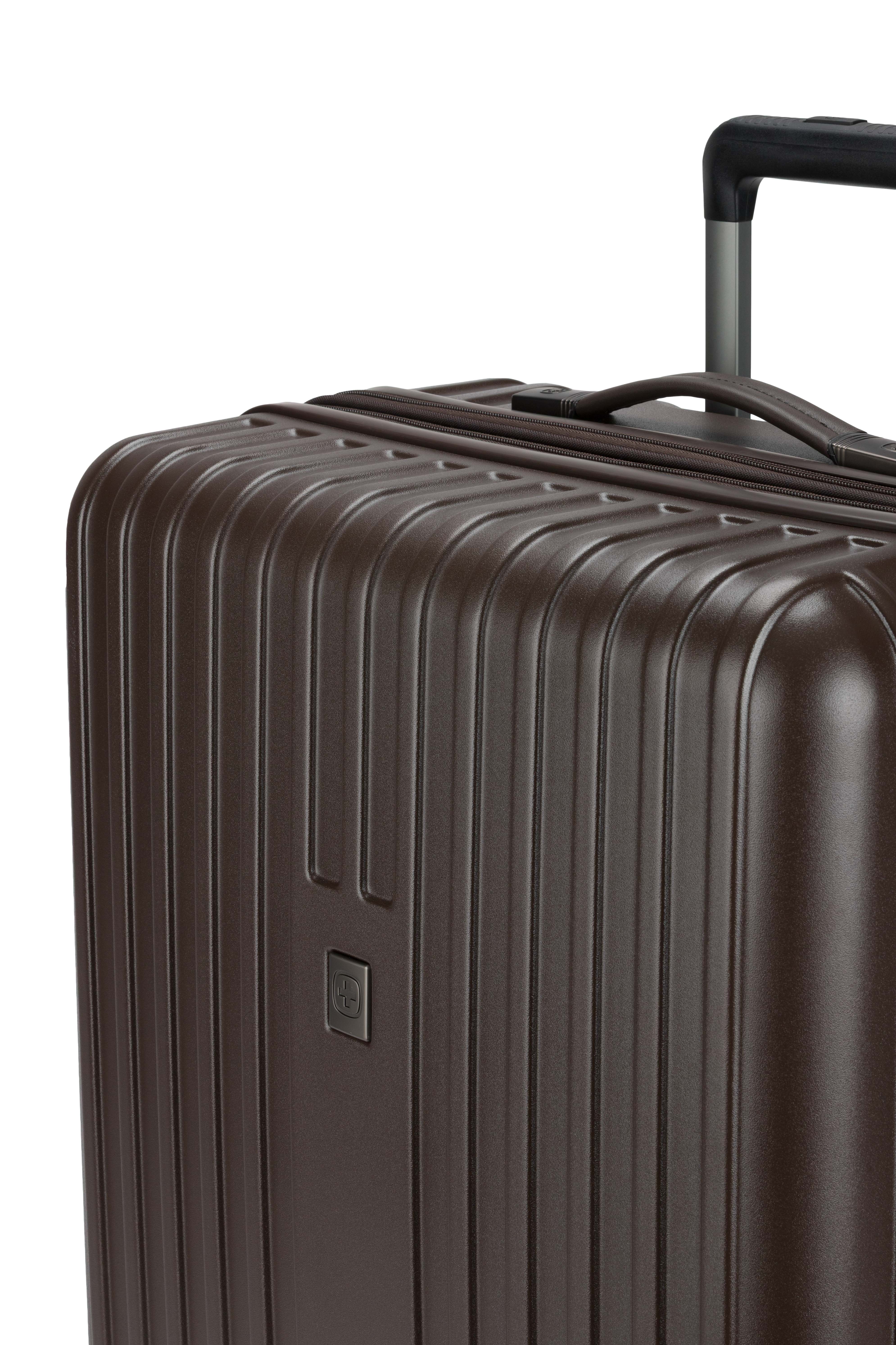 SWISSGEAR Ridge Large Checked Spinner - Image 88