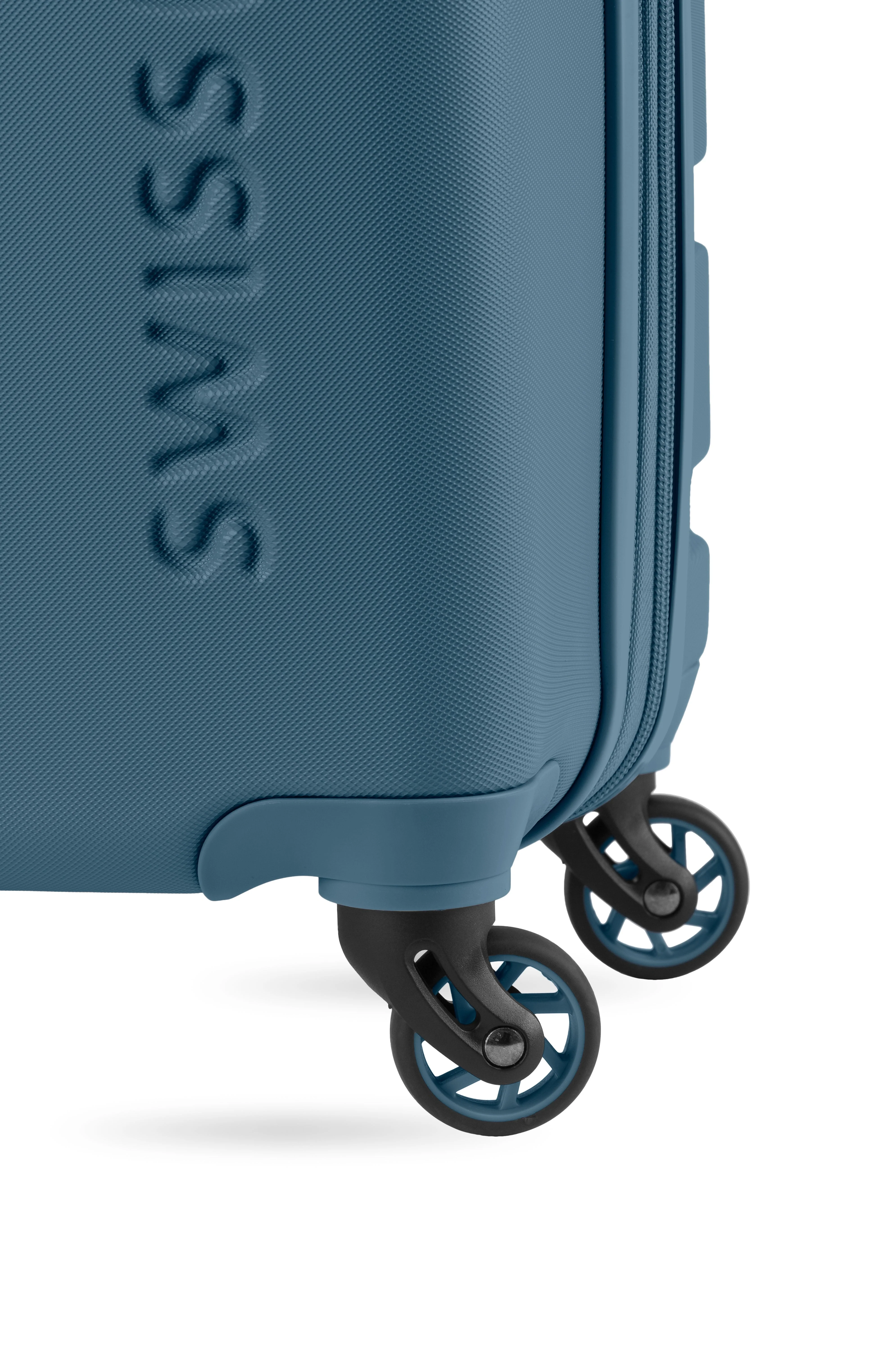 SWISSGEAR Signature Carry-On Spinner - Image 134