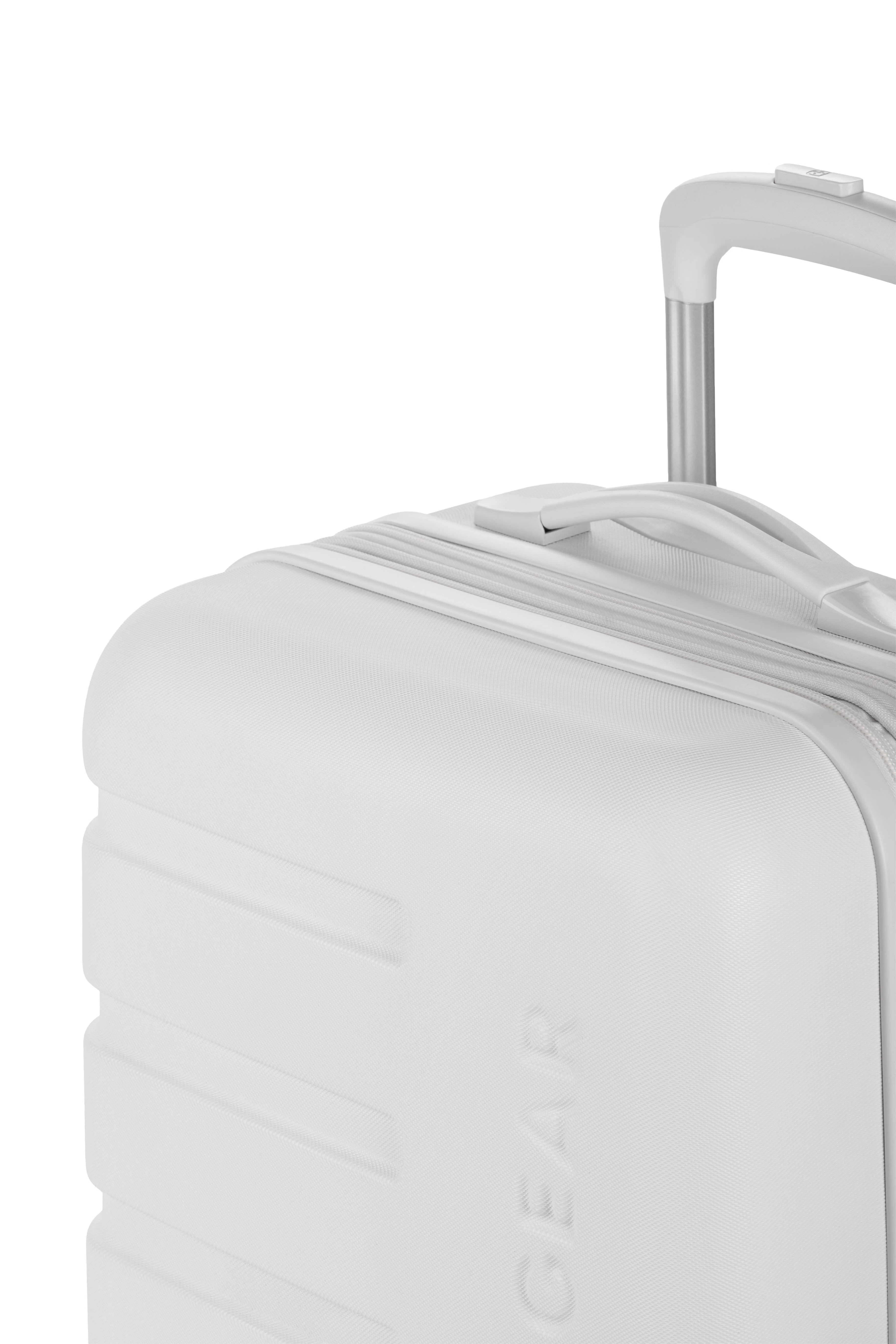 SWISSGEAR Signature Carry-On Spinner - Image 15