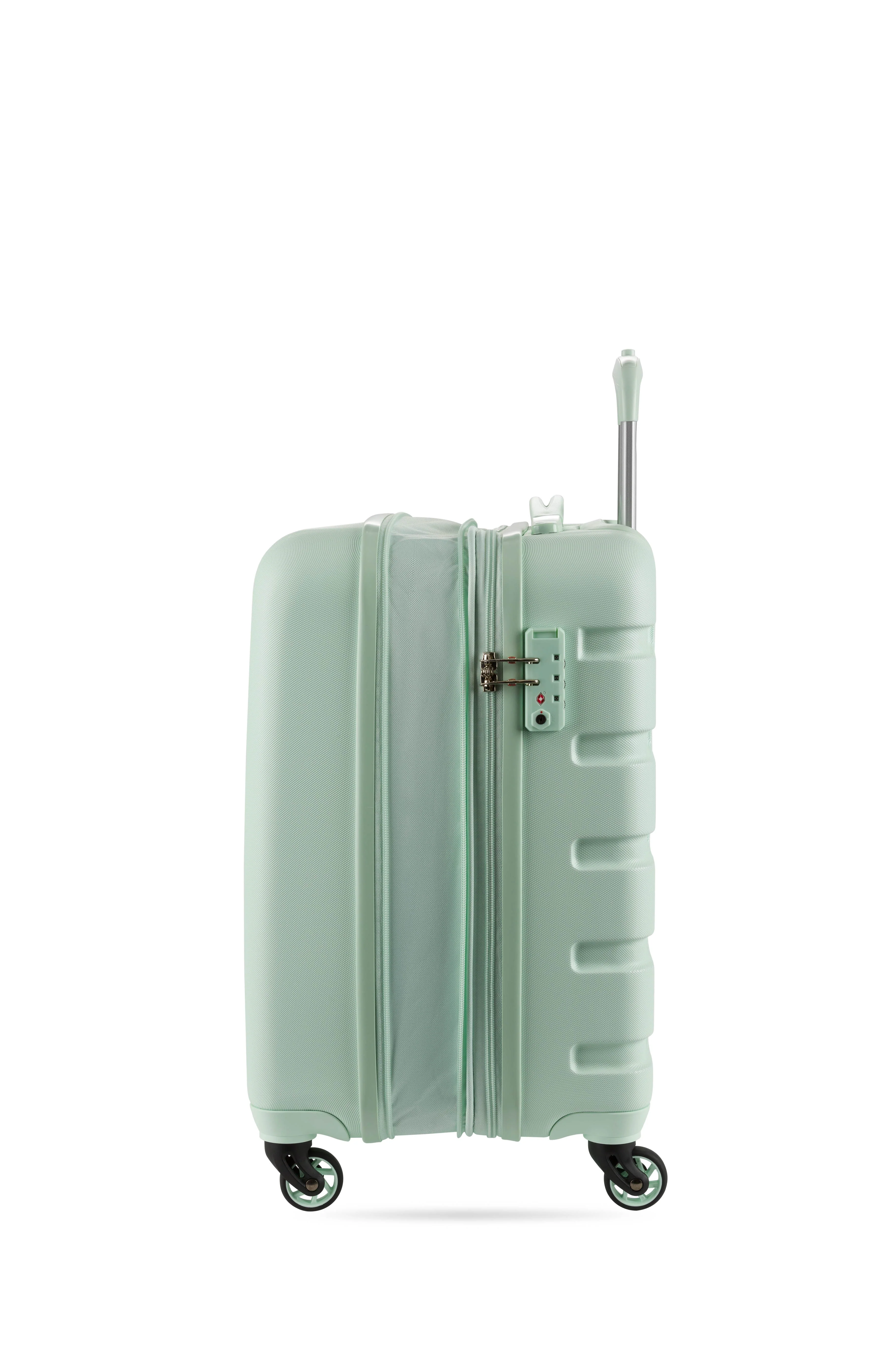 SWISSGEAR Signature Carry-On Spinner - Image 51