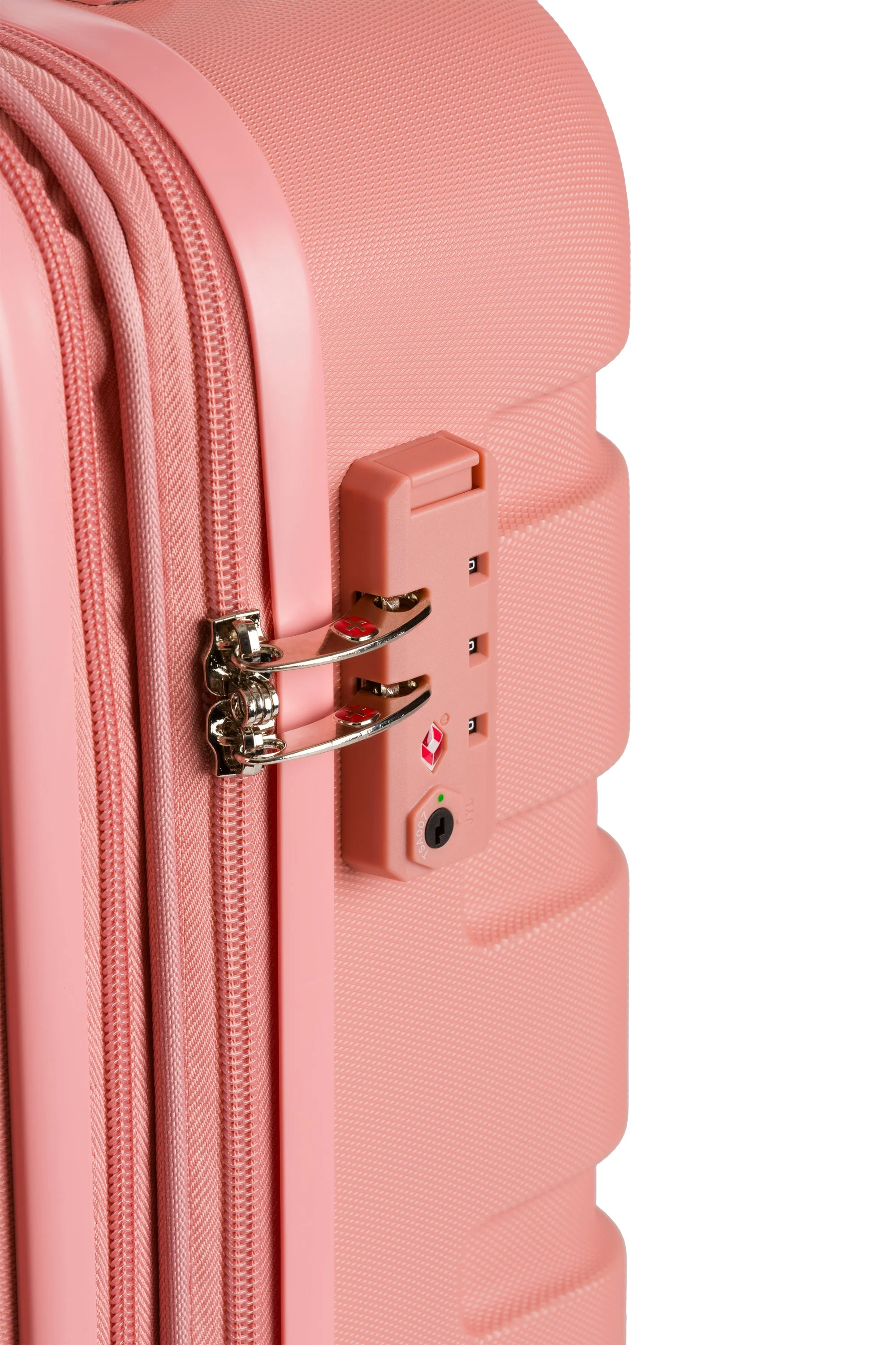 SWISSGEAR Signature Carry-On Spinner - Image 98