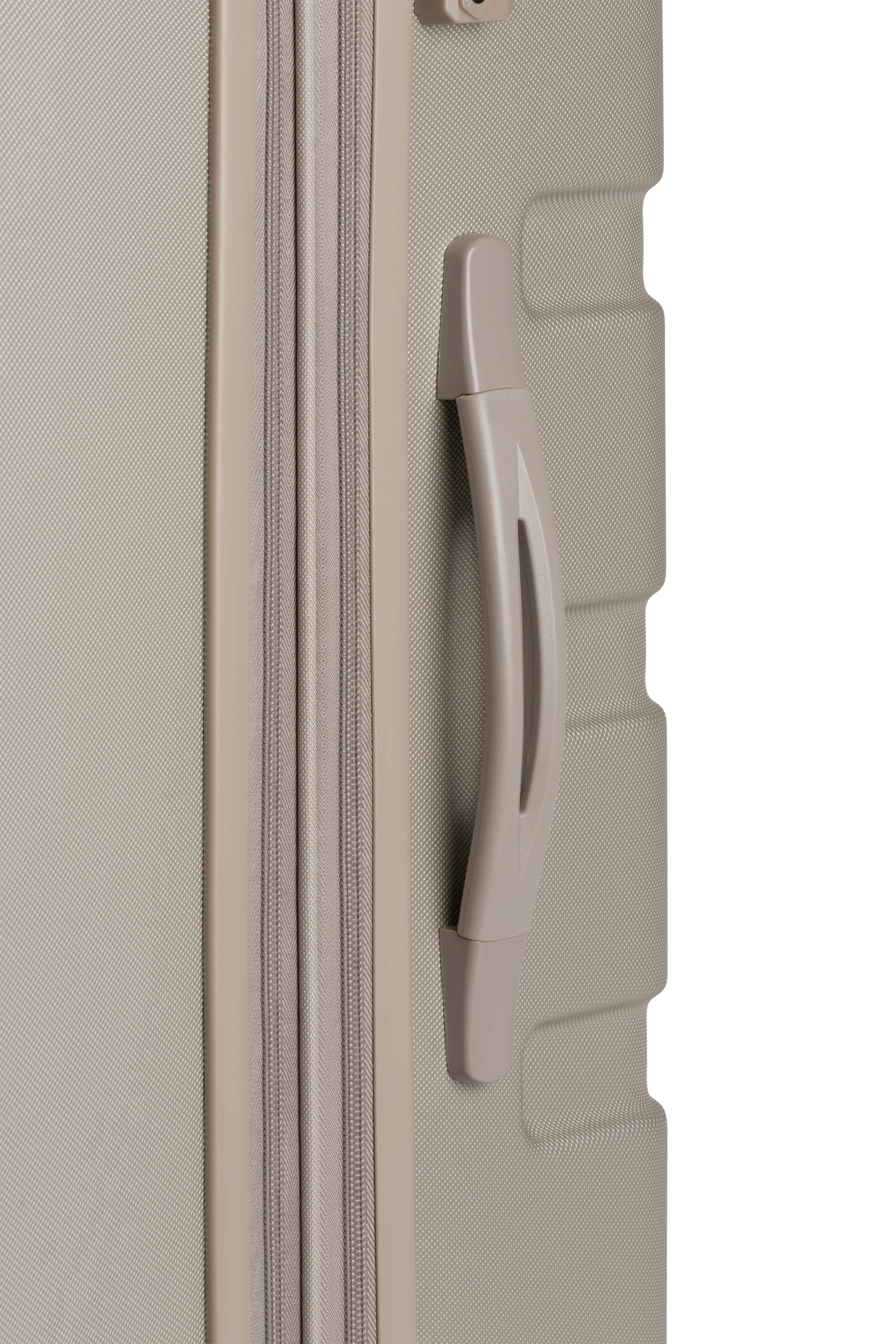 SWISSGEAR Signature Large Checked Spinner - Image 177