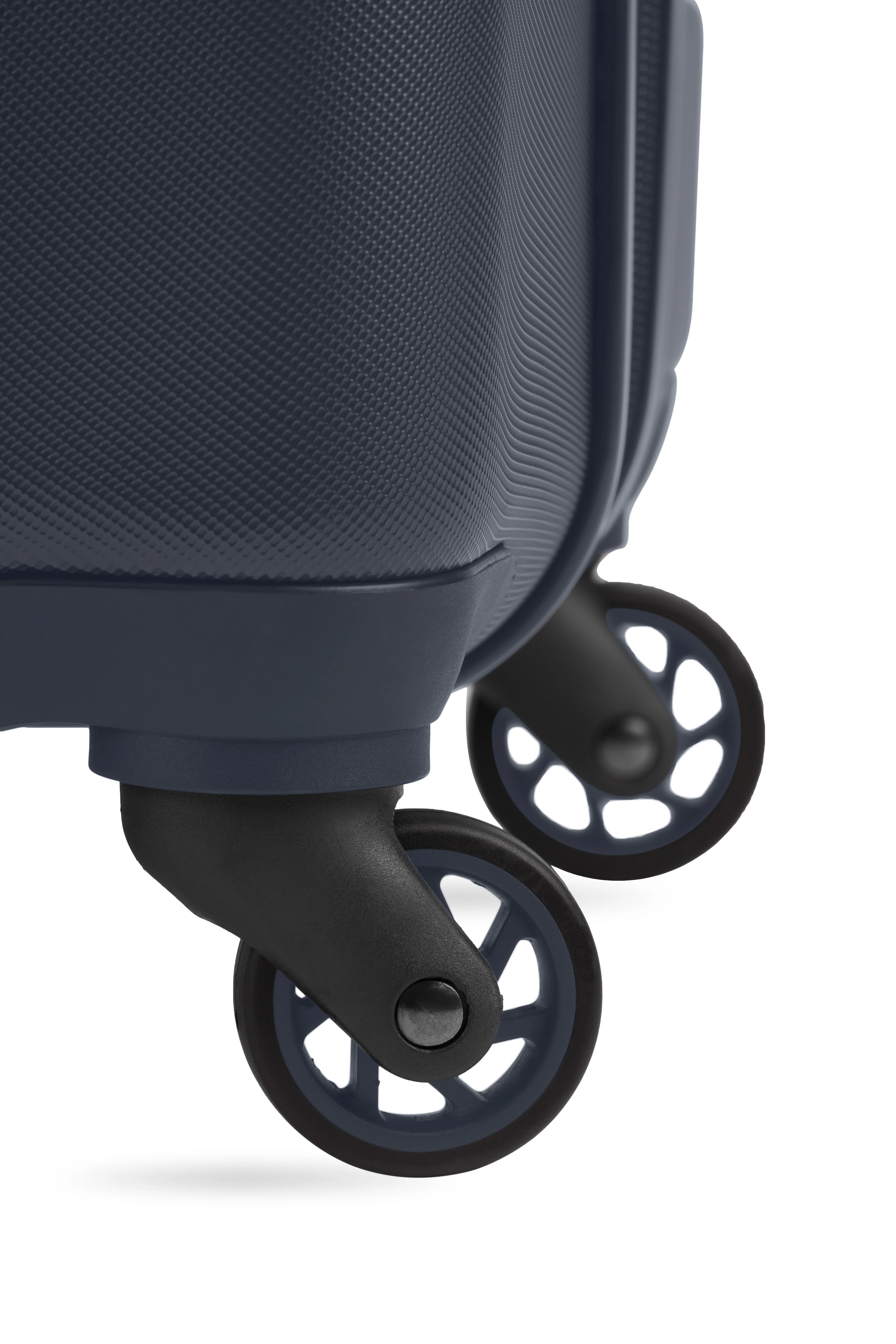 SWISSGEAR Signature Large Checked Spinner - Image 204