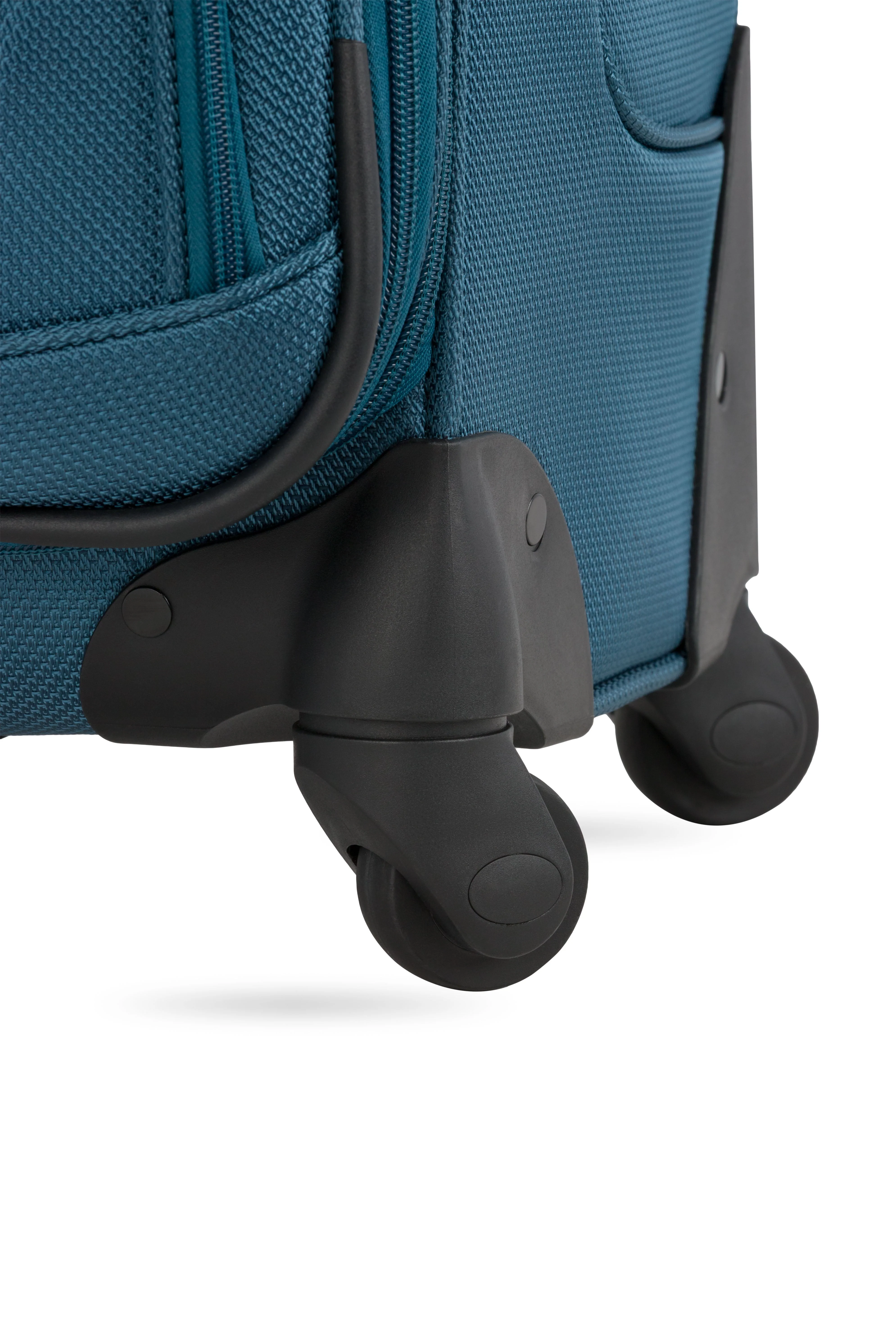 SWISSGEAR Sion Medium Checked Spinner - Image 102