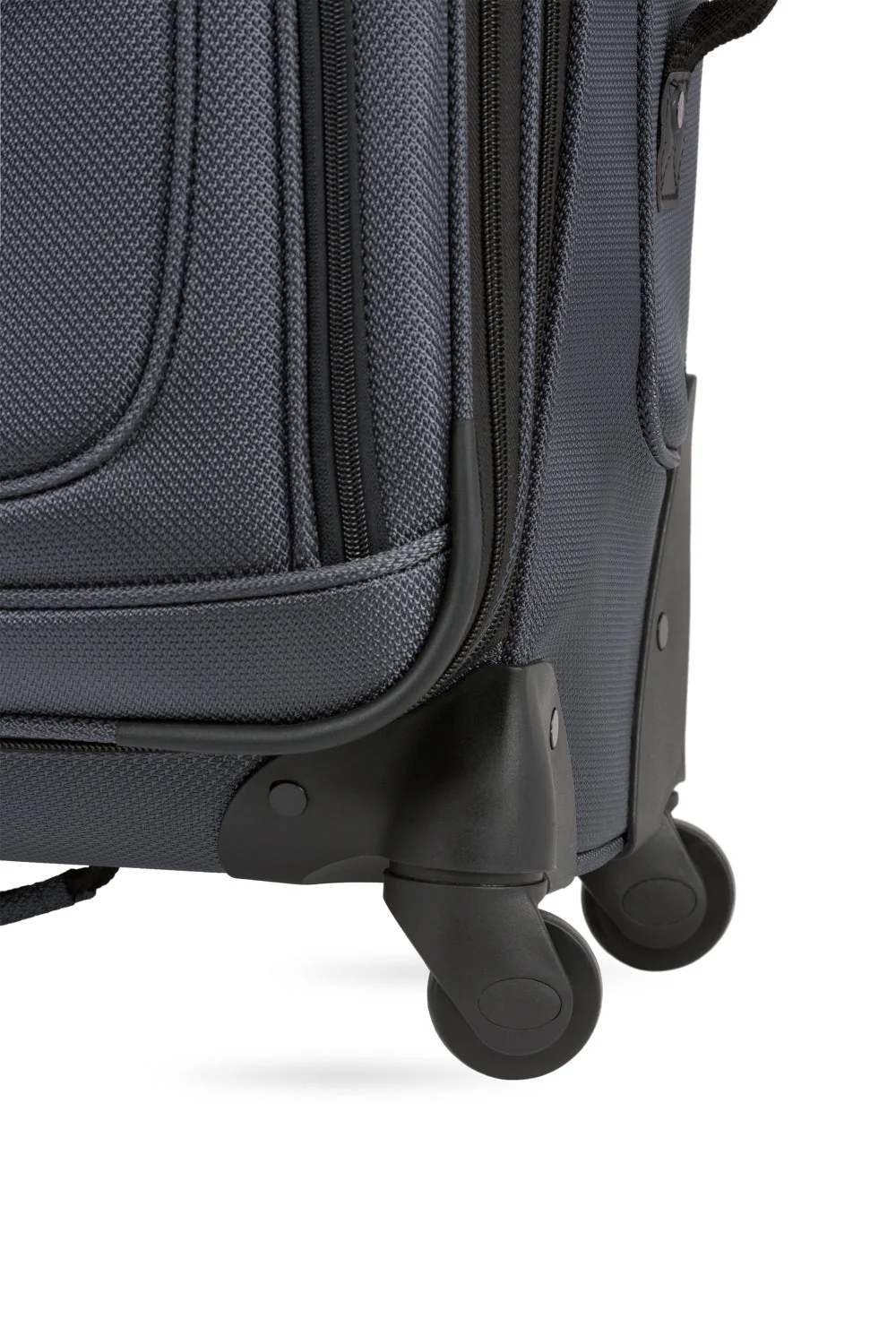 SWISSGEAR Sion Medium Checked Spinner - Image 58