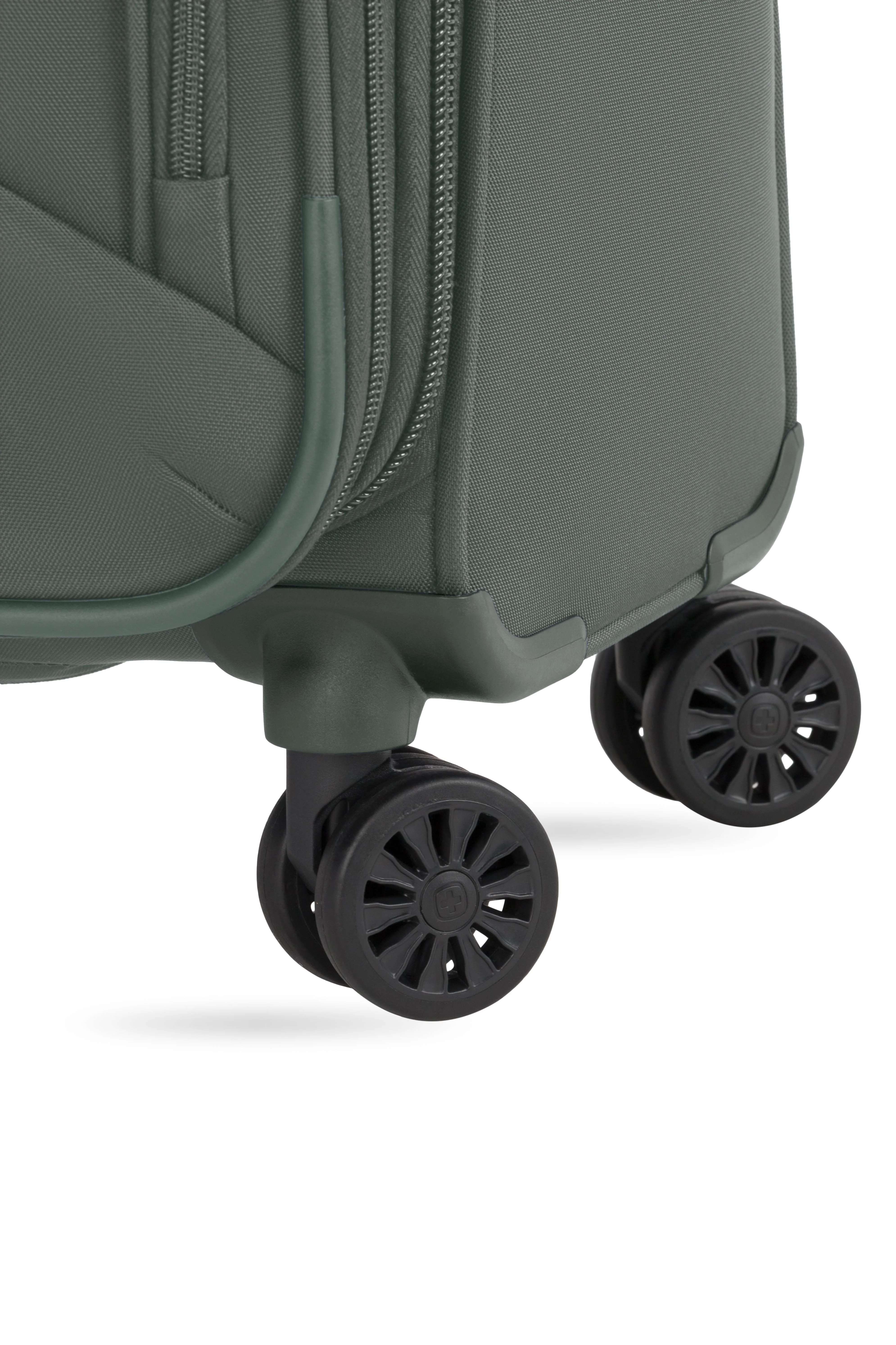 SWISSGEAR Sion Reserve Carry-On Spinner - Image 40