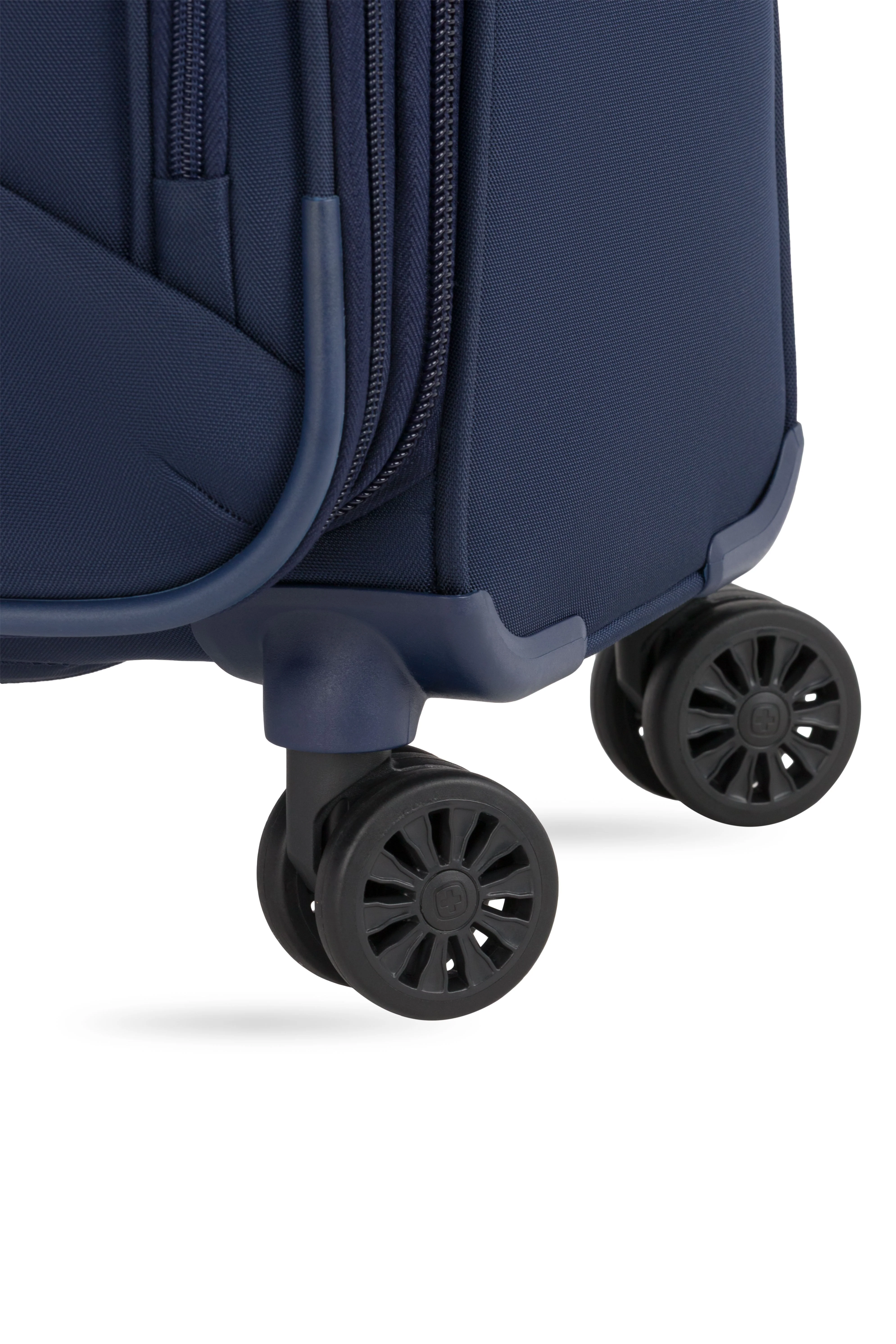 SWISSGEAR Sion Reserve Carry-On Spinner - Image 54