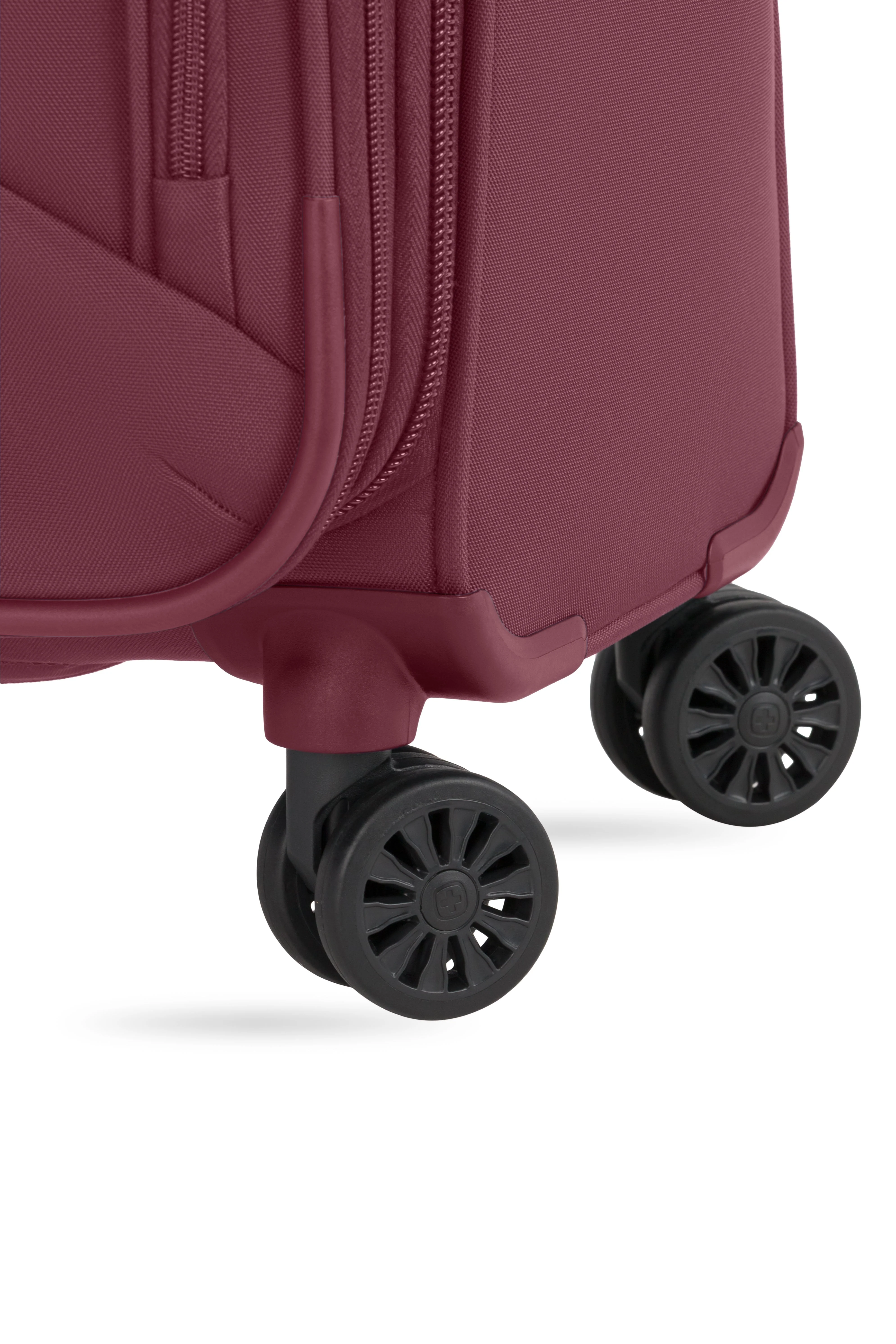 SWISSGEAR Sion Reserve Carry-On Spinner - Image 68