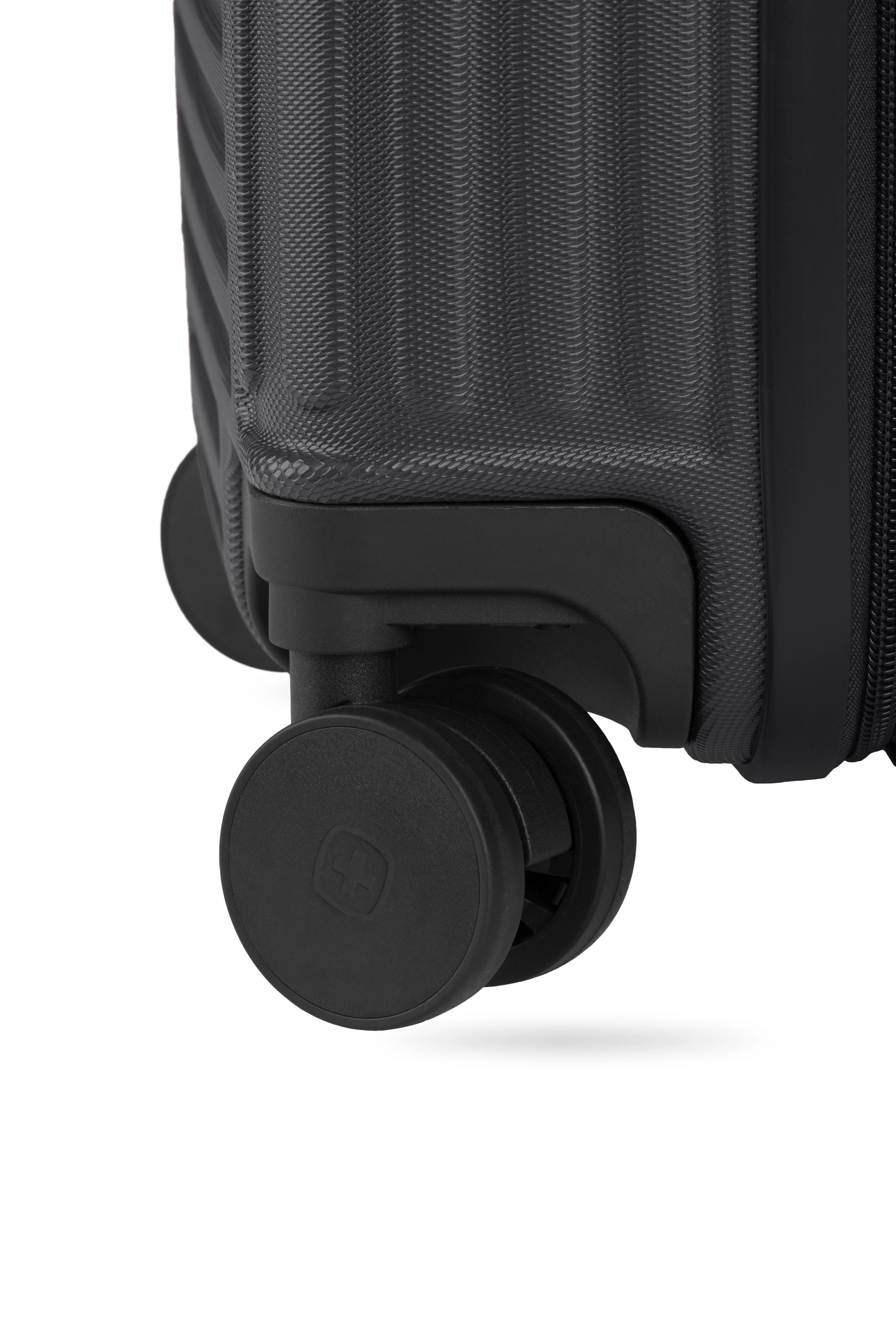 SWISSGEAR Summit Reserve Carry On Spinner - Image 15