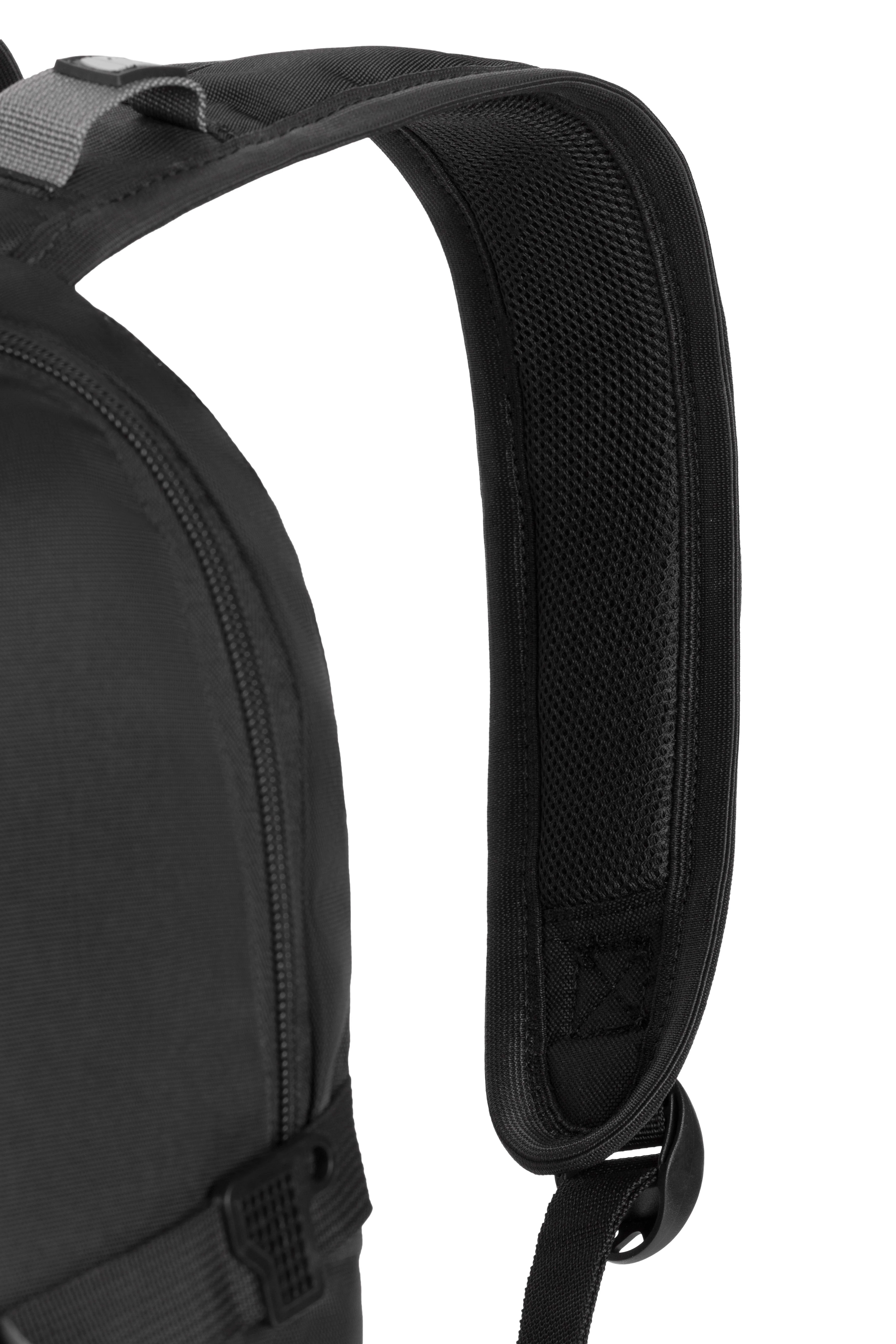 SWISSGEAR Tech Ready Bundle in Black - Image 9